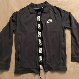Small Nike zip up.